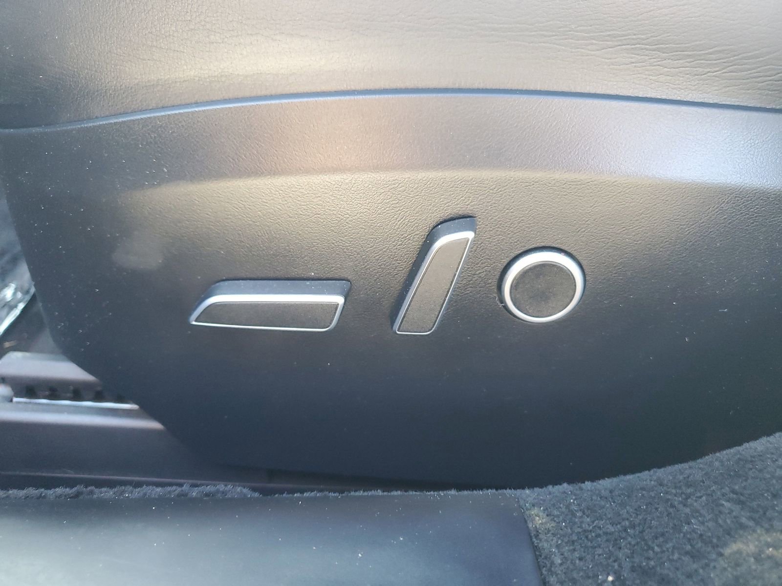 Used 2021 Tesla Model S Plaid image 21