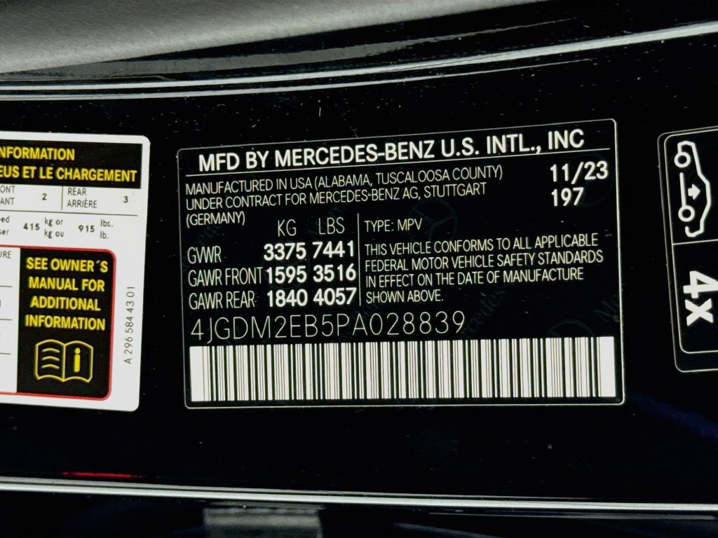Certified 2023 Mercedes-Benz EQS 450+ 4MATIC SUV image 33