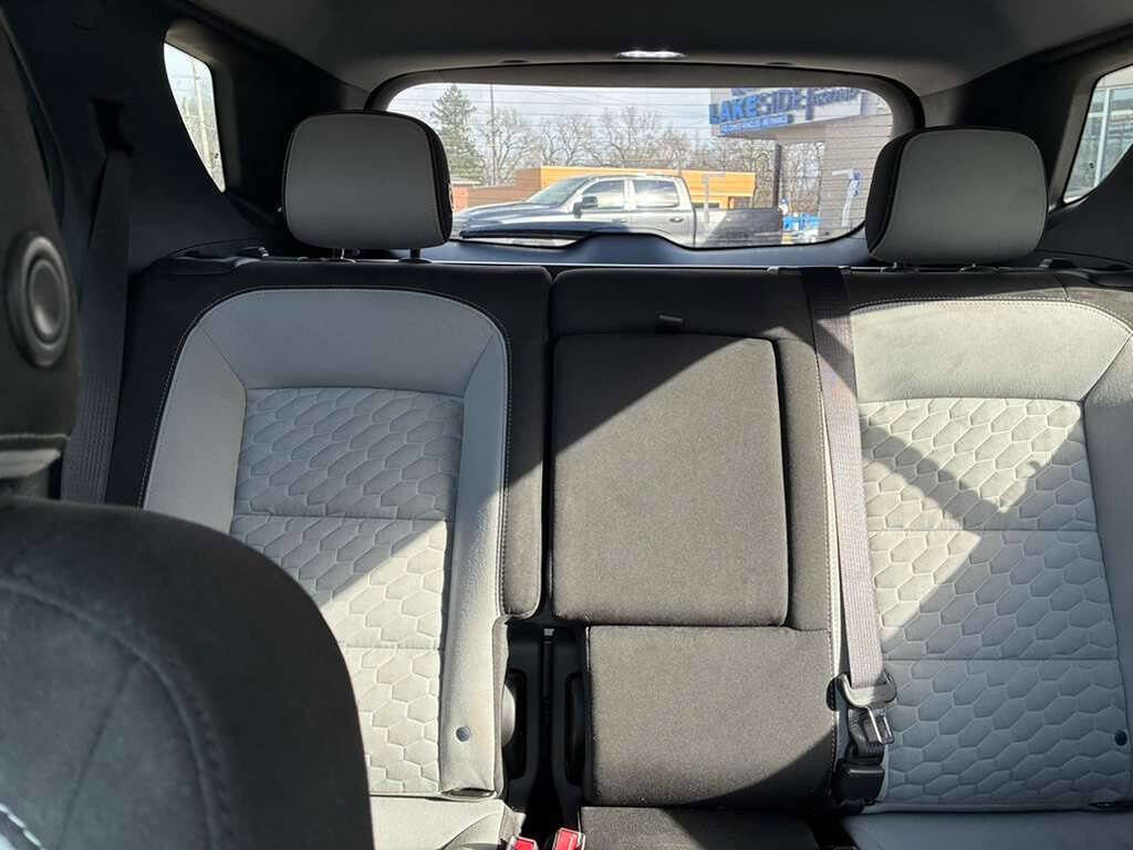 Used 2020 Chevrolet Equinox LT w/ LPO, Floor Liner Package image 13