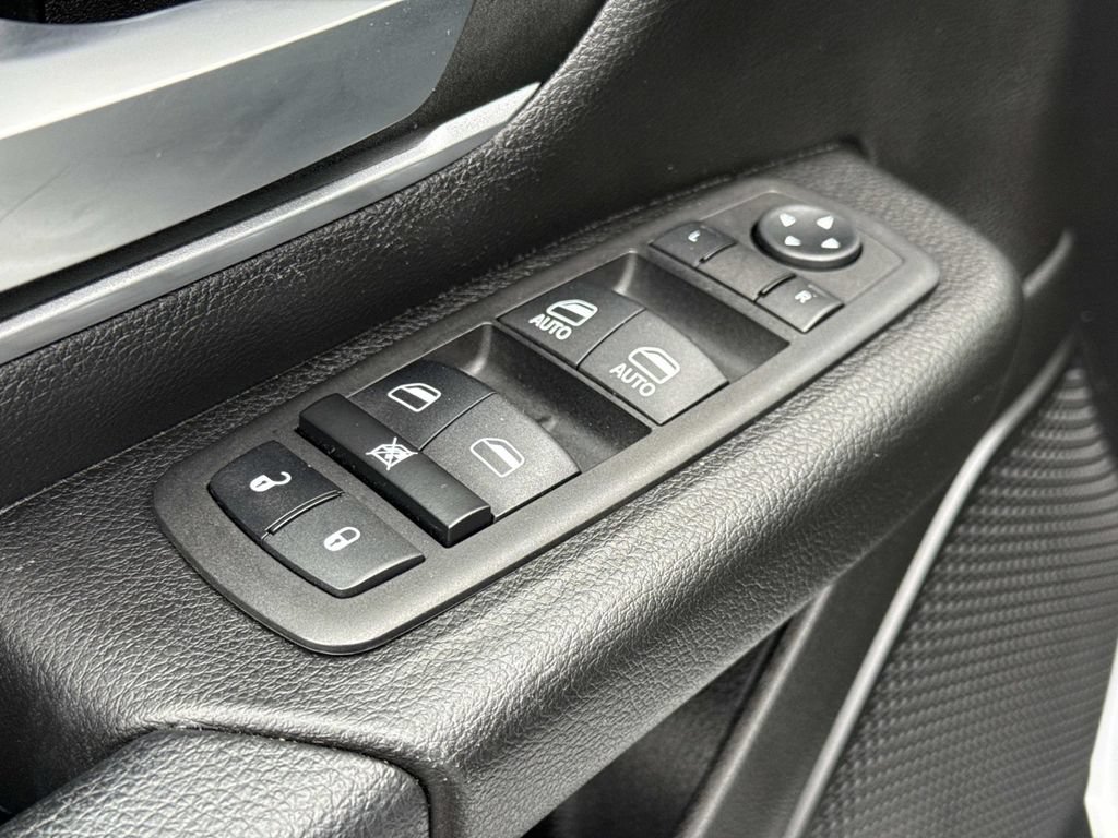 Used 2023 RAM 1500 Big Horn AWD/4WD image 15
