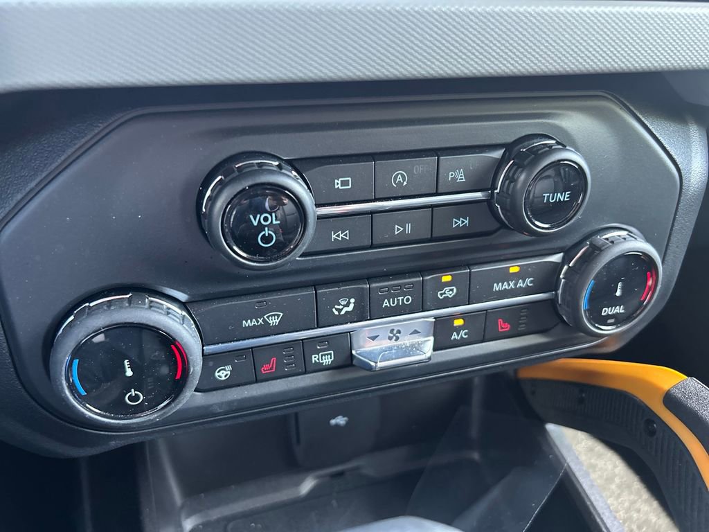 Used 2022 Ford Bronco Badlands AWD/4WD image 17