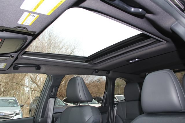 Used 2025 Subaru Forester Limited AWD/4WD image 18