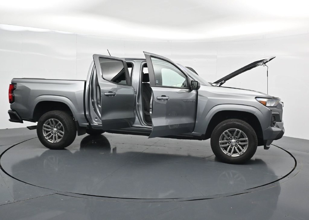 Used 2024 Chevrolet Colorado LT w/ LT Convenience Package RWD image 41