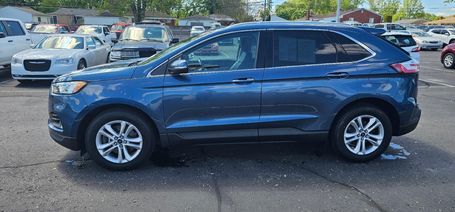Used 2019 Ford Edge SEL w/ Equipment Group 201A AWD/4WD image 4