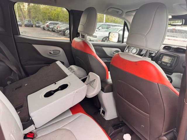 Used 2015 Jeep Renegade Limited AWD/4WD image 9