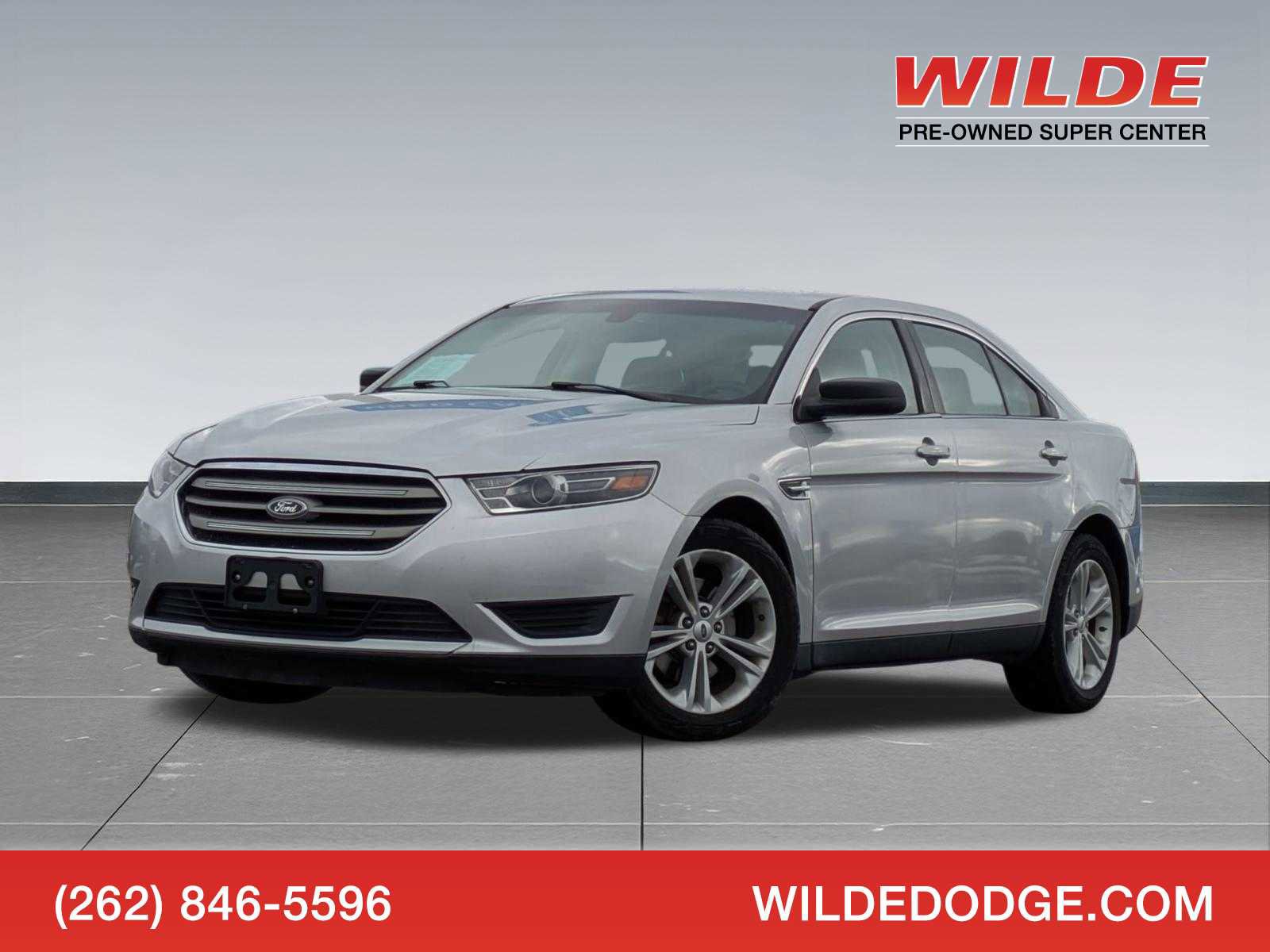 Used 2017 Ford Taurus SE image 1