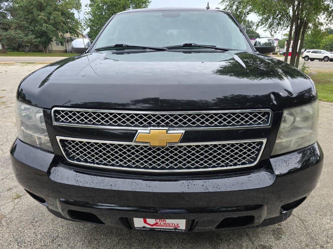 Used 2013 Chevrolet Avalanche LTZ AWD/4WD image 2