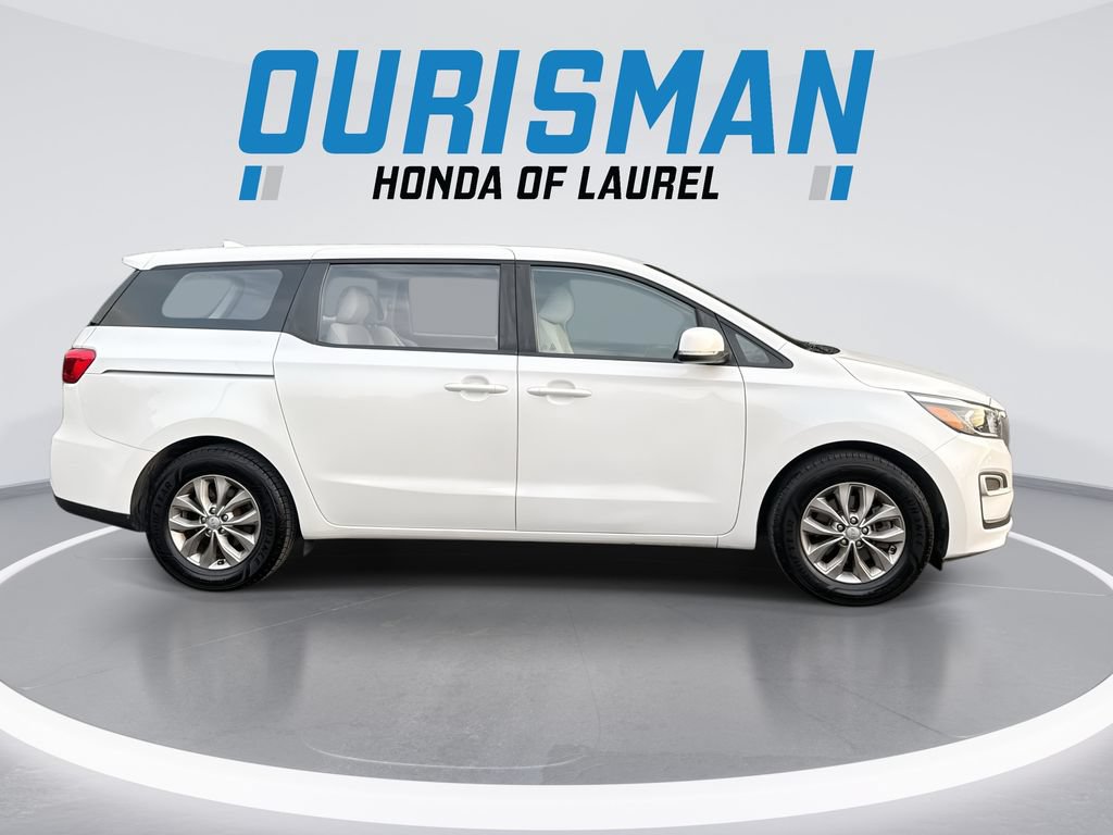 Used 2019 Kia Sedona L FWD image 9