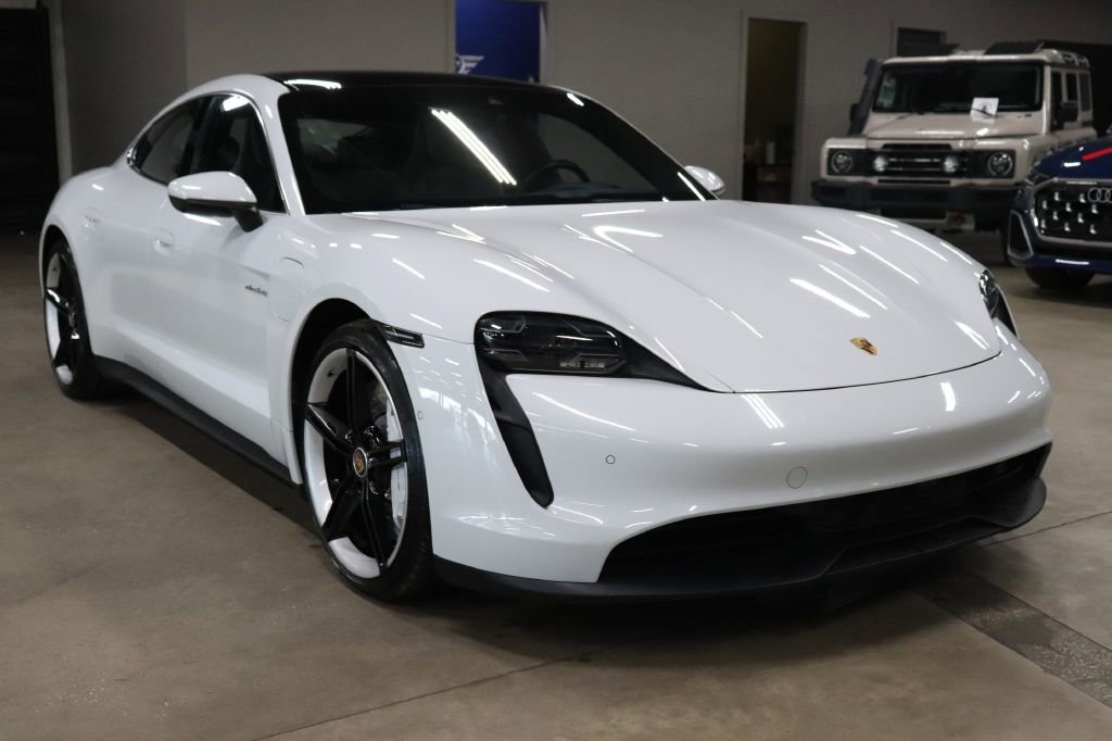Used 2020 Porsche Taycan 4S image 7