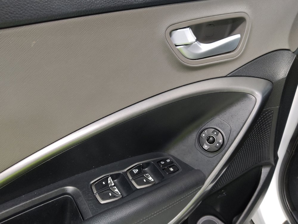 Used 2018 Hyundai Santa Fe Sport image 27