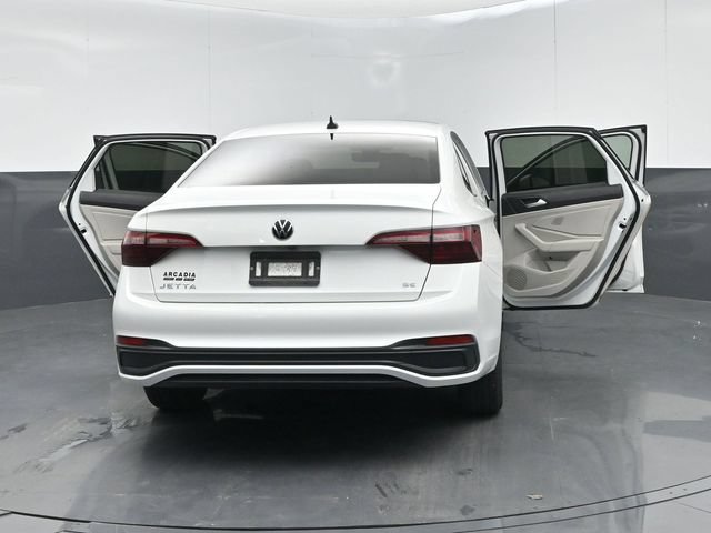 Used 2024 Volkswagen Jetta SE FWD image 64