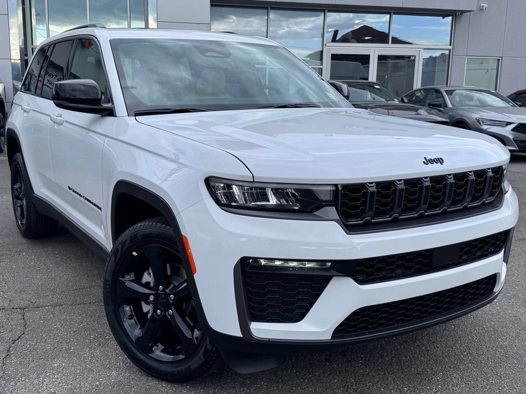 New 2026 Jeep Grand Cherokee Limited w/ Limited Altitude Package AWD/4WD image 1