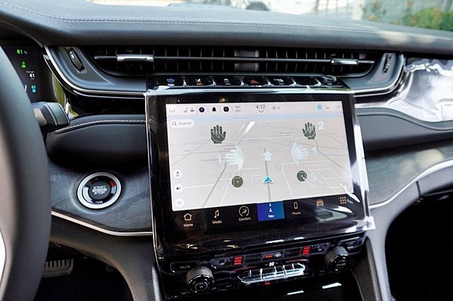 New 2023 Jeep Grand Cherokee Limited 4xe image 31