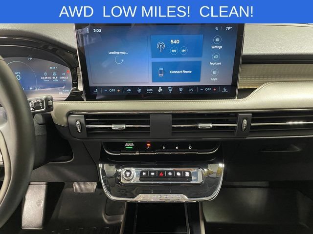 Used 2023 Lincoln Corsair AWD image 16