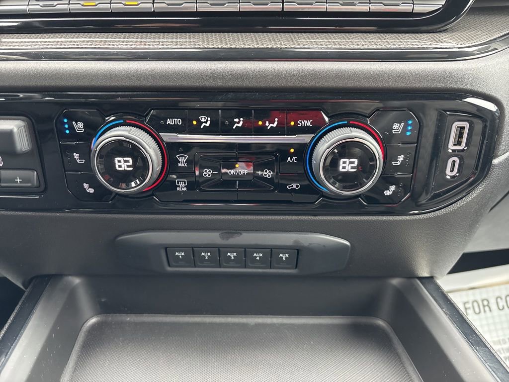 Used 2024 Chevrolet Silverado 2500 ZR2 w/ Technology Package image 36