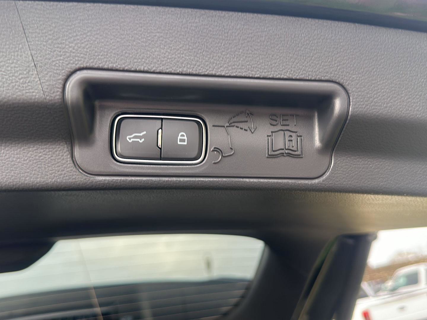 New 2026 Ford Explorer ST-Line image 10