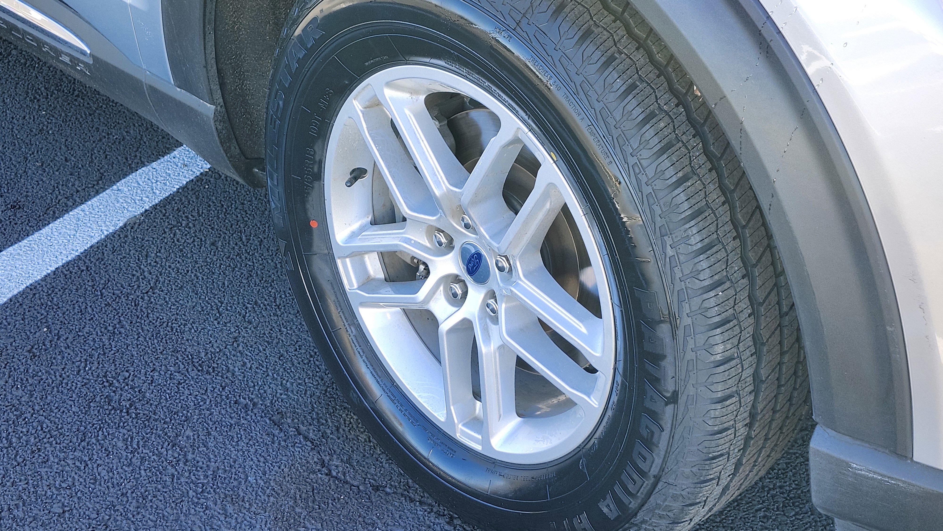 Used 2025 Ford Explorer Active image 38