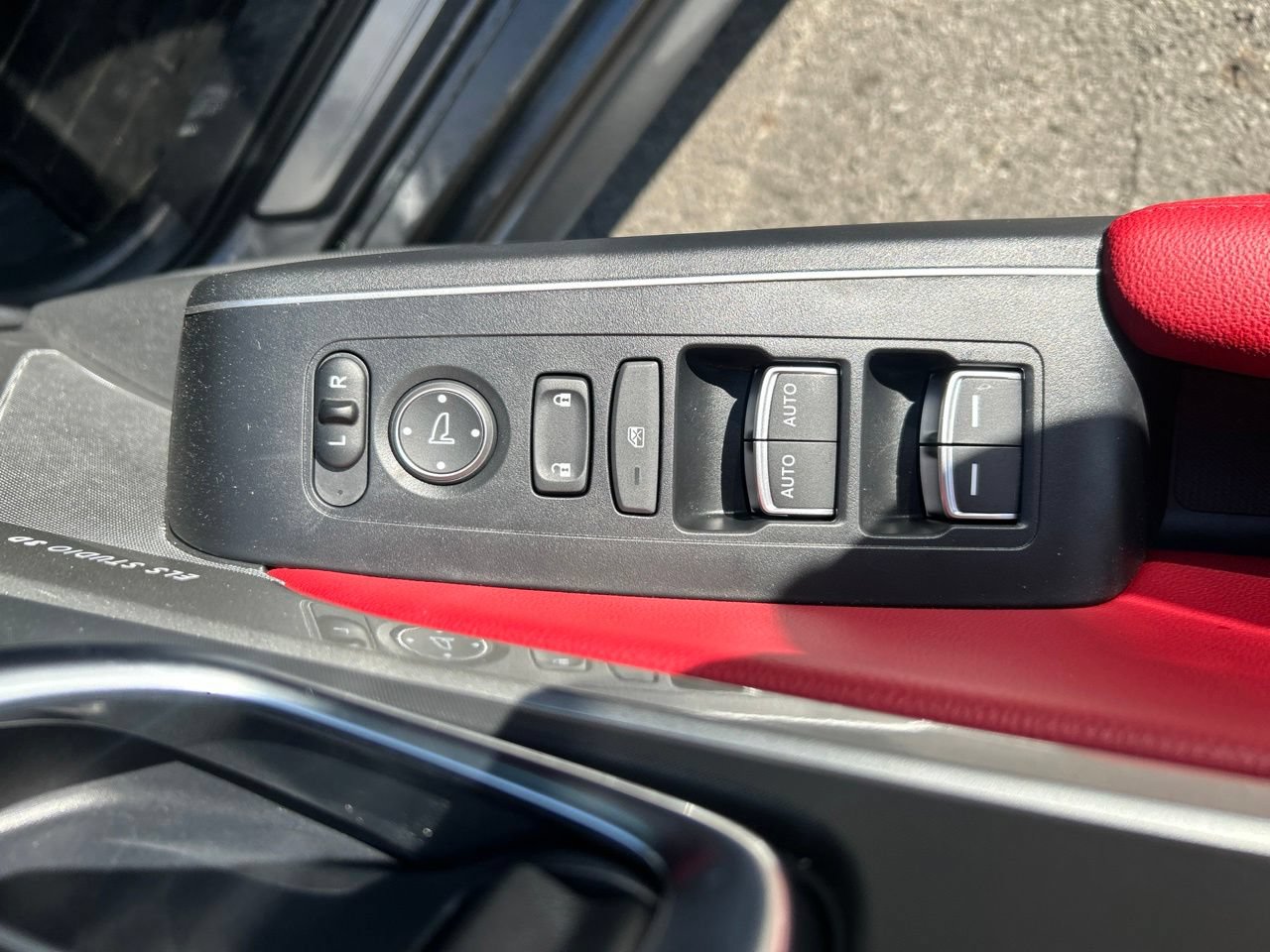 Used 2025 Acura Integra Type S FWD image 16
