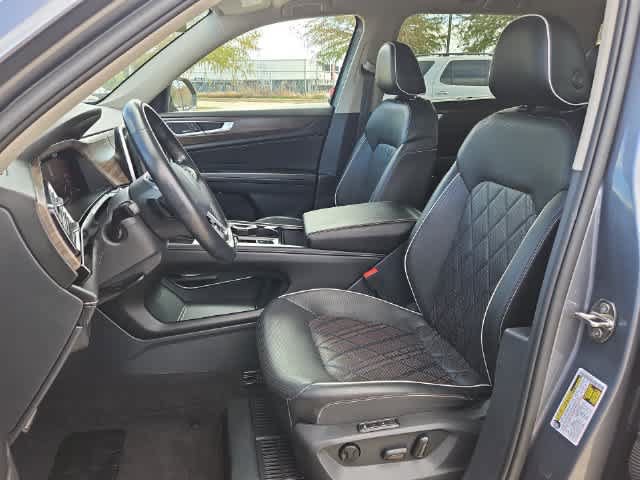 Used 2024 Volkswagen Atlas SEL Premium R-Line AWD/4WD image 14