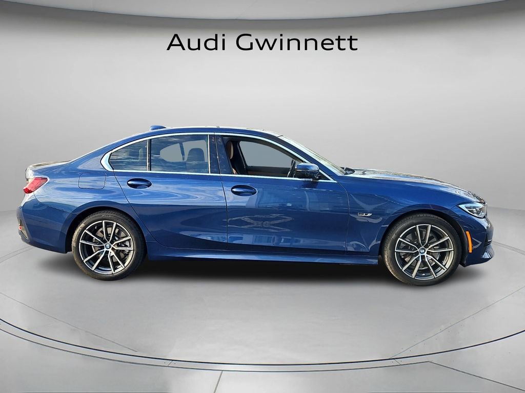 Used 2022 BMW 330e xDrive 330e xDrive w/ Premium Package image 4