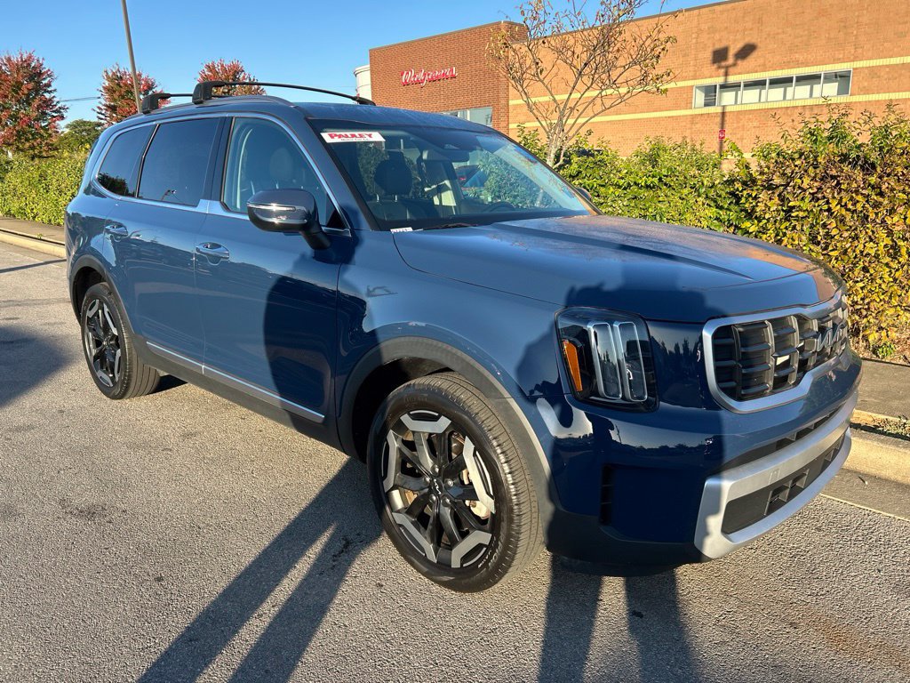 Used 2024 Kia Telluride S w/ S Sunroof Package AWD/4WD image 2