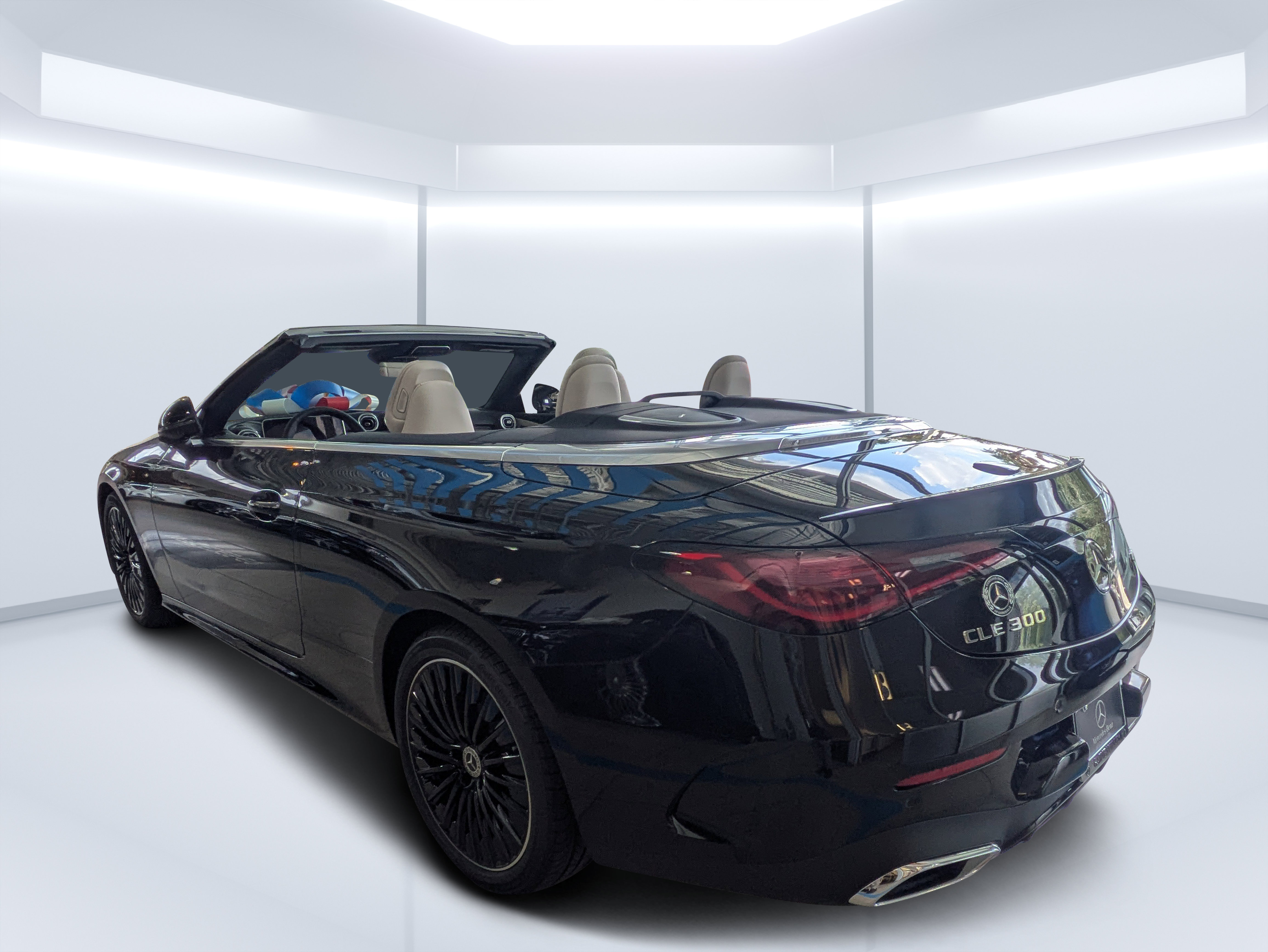 New 2027 Mercedes-Benz CLE 300 4MATIC Cabriolet image 5