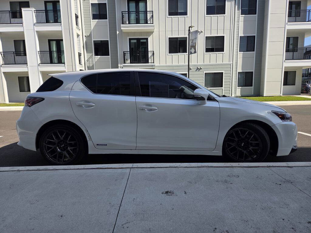 Used 2015 Lexus CT 200h image 5