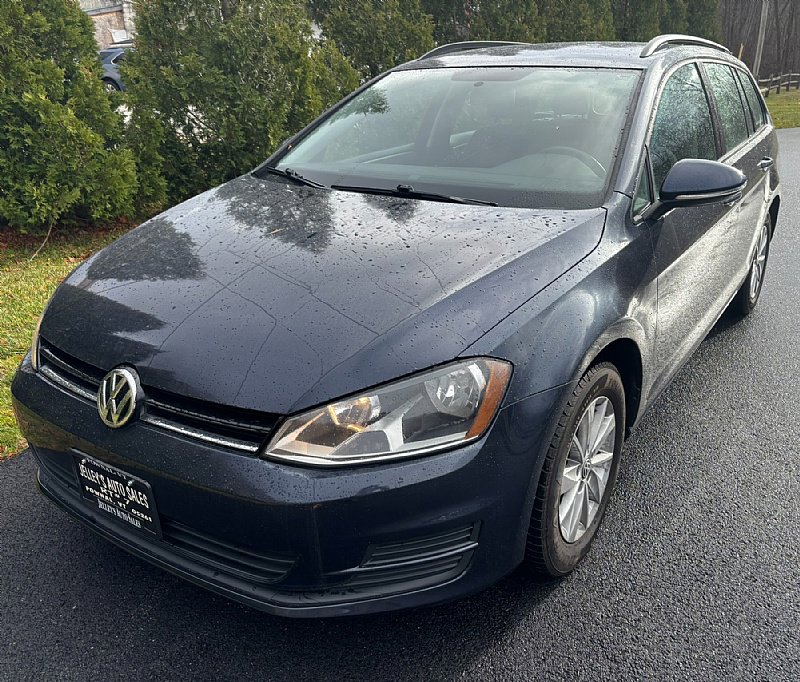 Used 2017 Volkswagen Golf SE FWD image 4