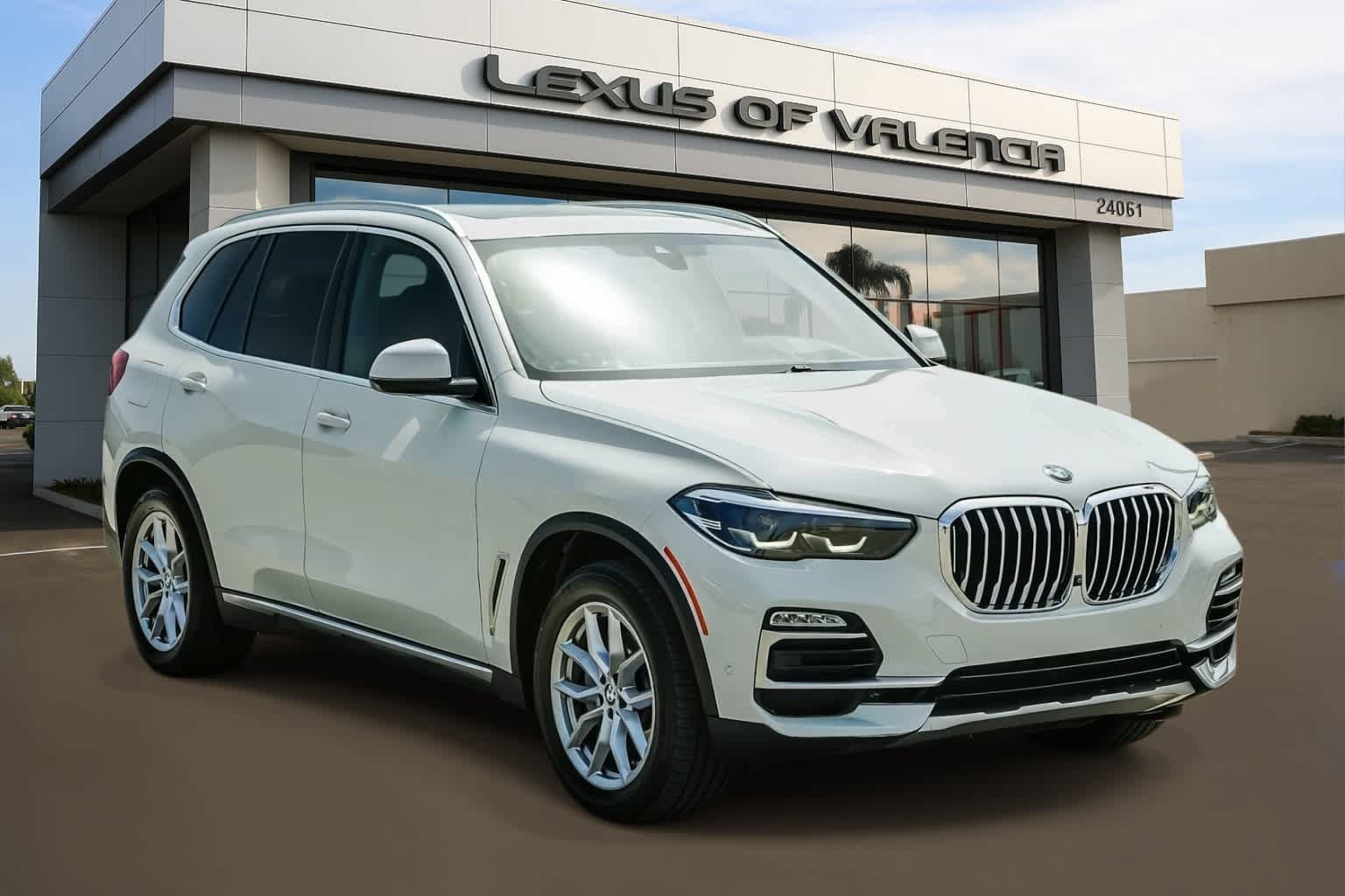 Used 2021 BMW X5 xDrive40i w/ Premium Package 2 AWD/4WD image 5