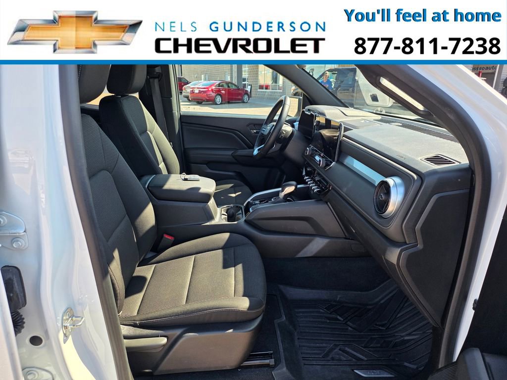Used 2023 Chevrolet Colorado LT w/ LT Convenience Package II AWD/4WD image 14