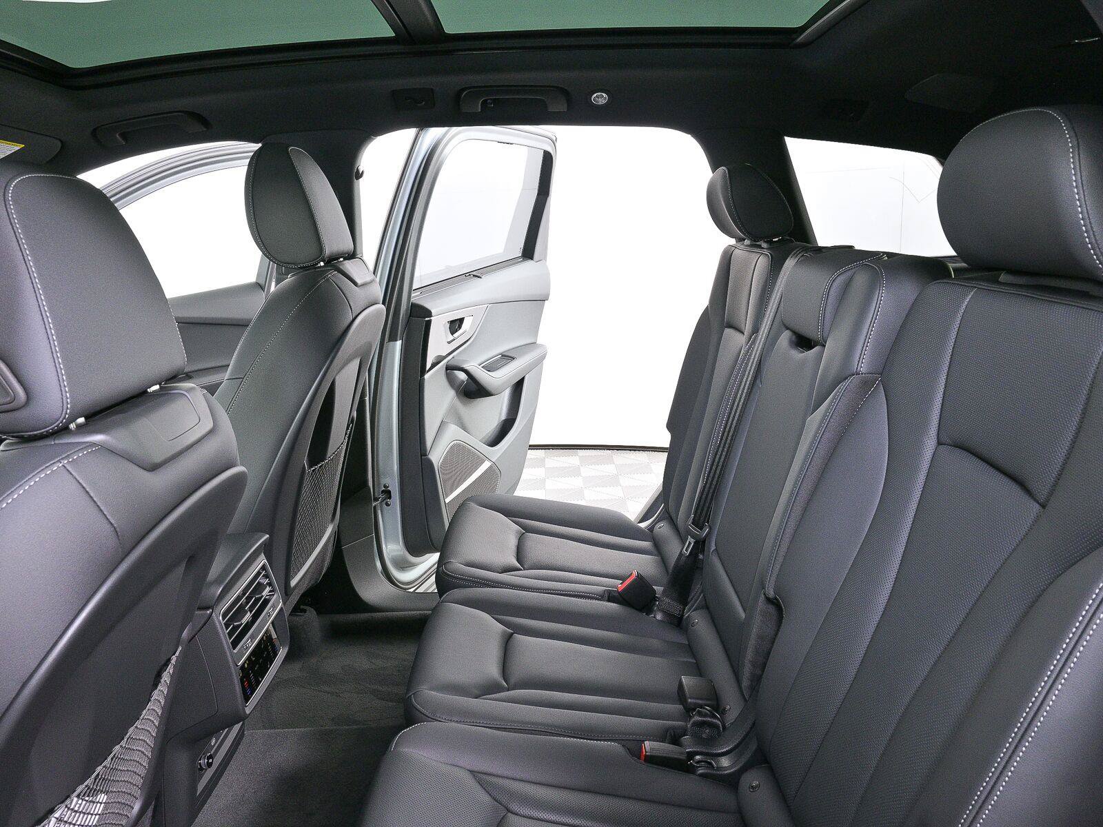 New 2026 Audi Q7 2.0T Premium Plus AWD/4WD image 23