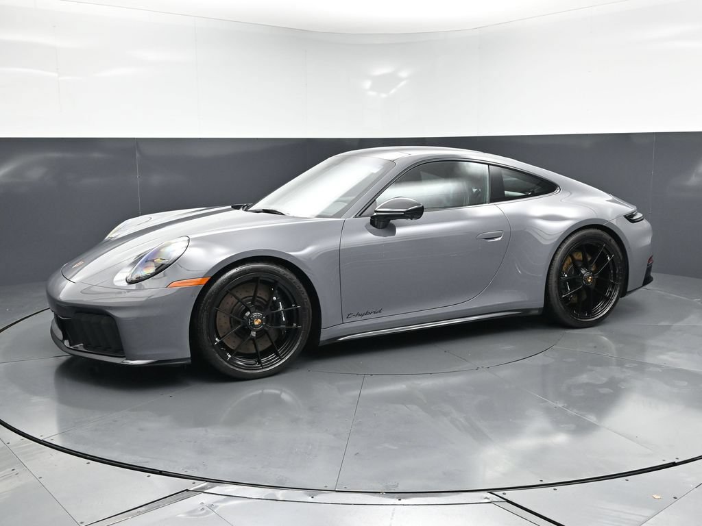 Certified 2026 Porsche 911 Carrera 4 GTS AWD/4WD image 1
