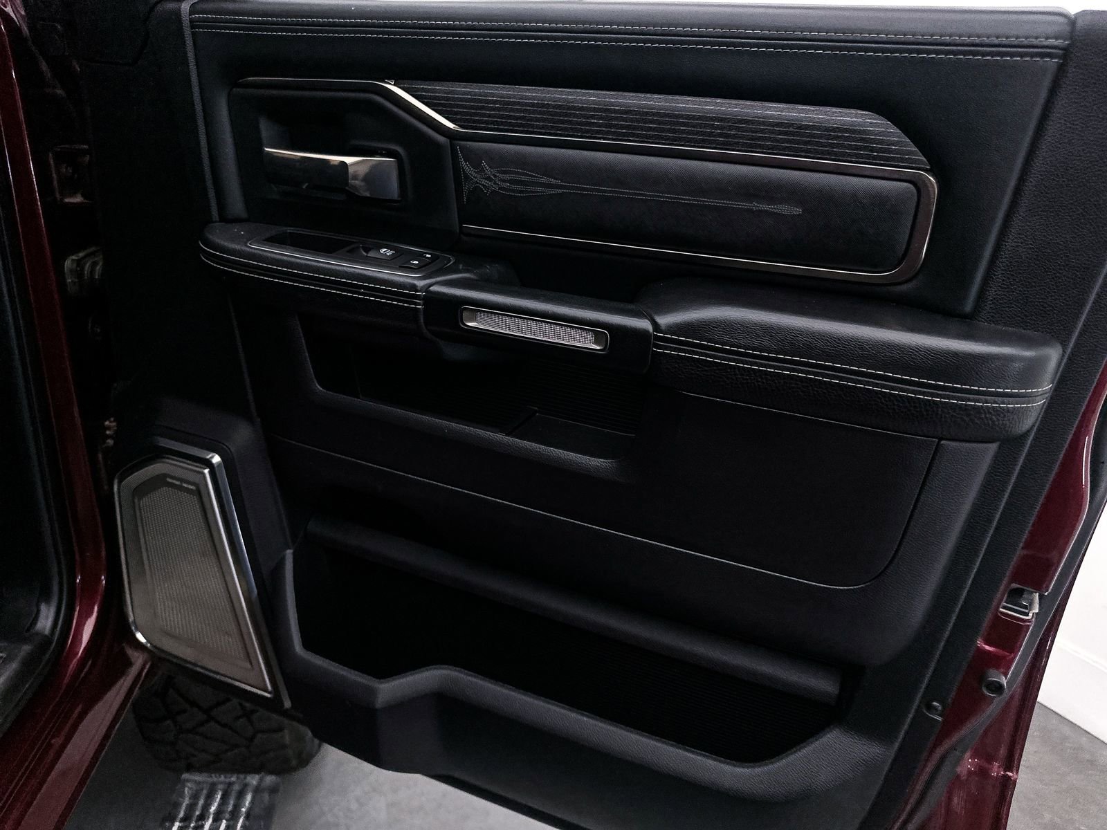 Used 2019 RAM 2500 Limited AWD/4WD image 33