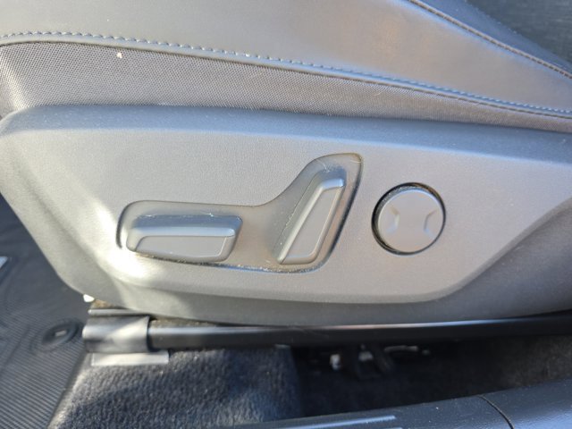 Used 2024 Kia Niro SX image 18