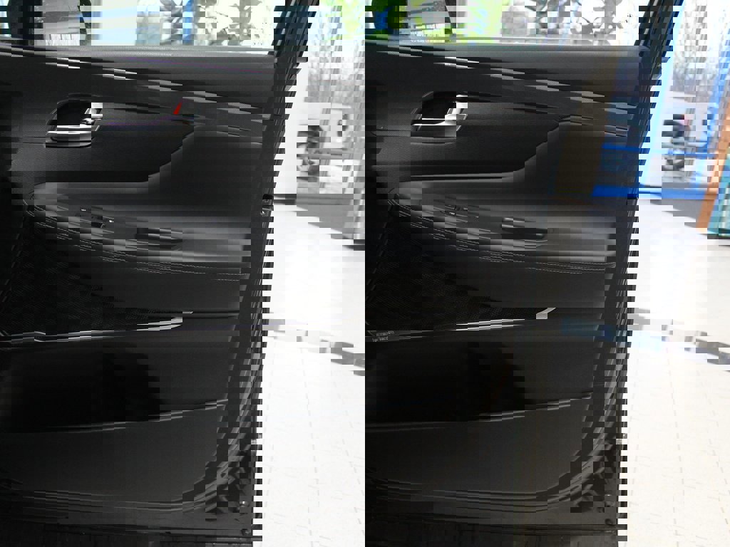 Used 2022 Hyundai Santa Fe Limited image 19