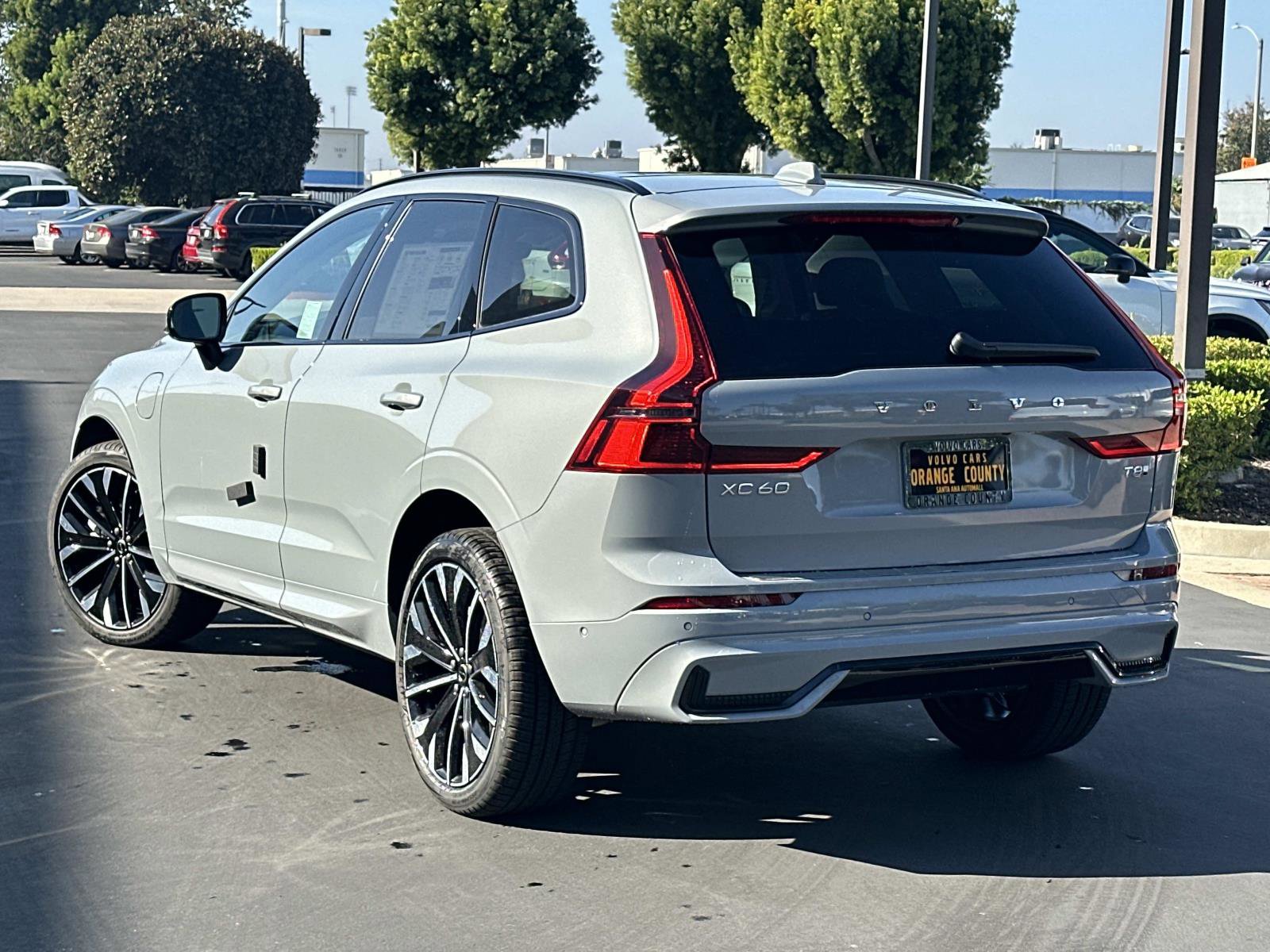 New 2026 Volvo XC60 T8 Ultra w/ Protection Package Premier AWD/4WD image 5