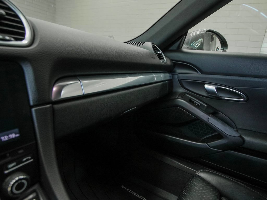 Used 2018 Porsche 718 Cayman RWD image 23