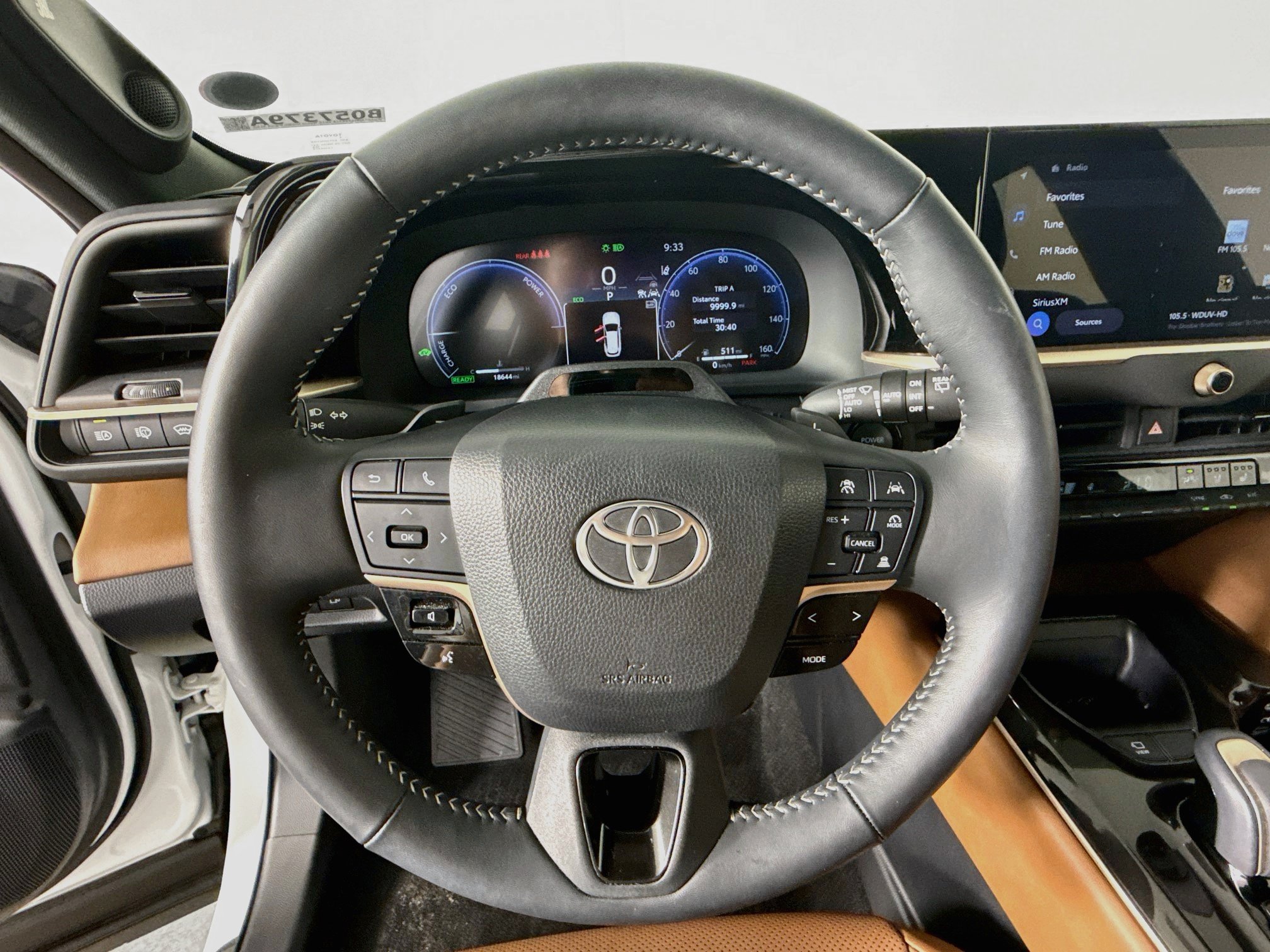 Used 2025 Toyota Crown Signia w/ Advanced Technology Package AWD/4WD image 11