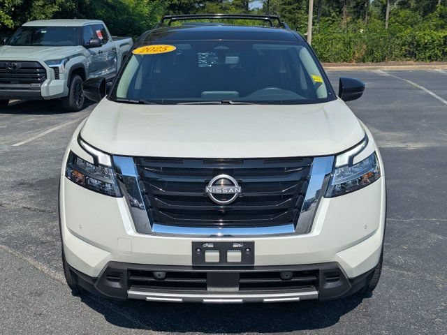 Used 2024 Nissan Pathfinder SL AWD/4WD video 2