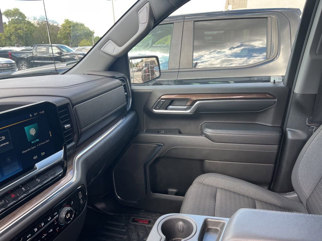 Used 2023 Chevrolet Silverado 1500 LT Trail Boss image 6