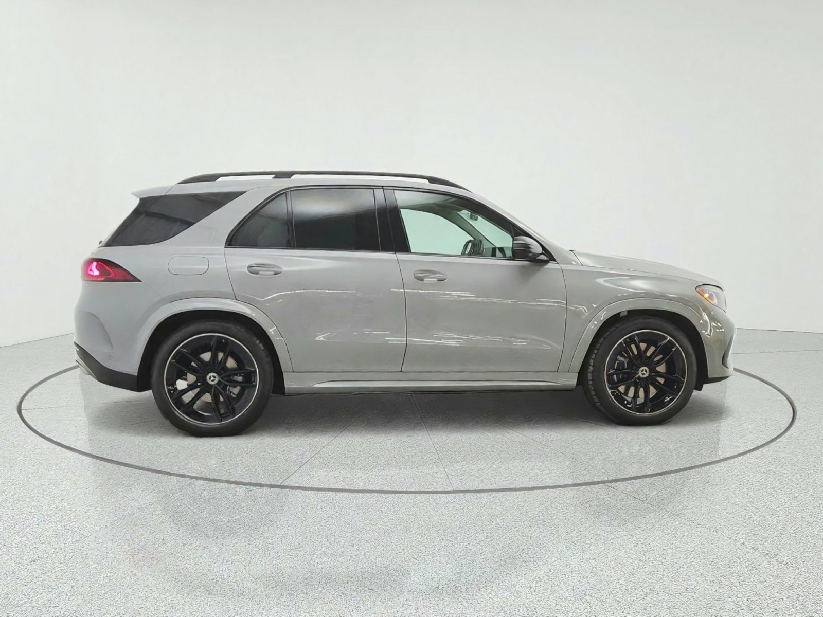 New 2027 Mercedes-Benz GLE 450 4MATIC image 4