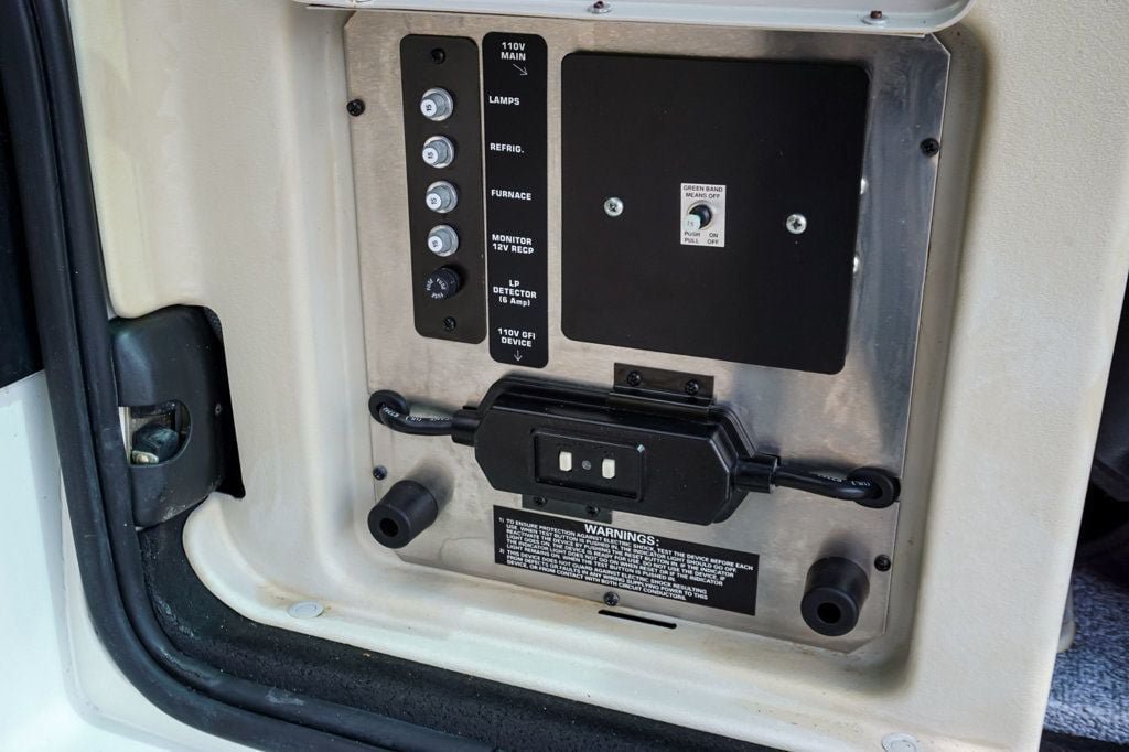 Used 2000 Volkswagen Eurovan Camper FWD image 52