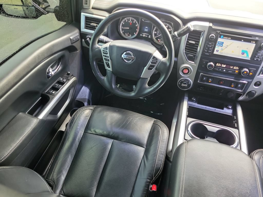 Used 2017 Nissan Titan PRO-4X w/ Pro-4x Convenience Package AWD/4WD image 19