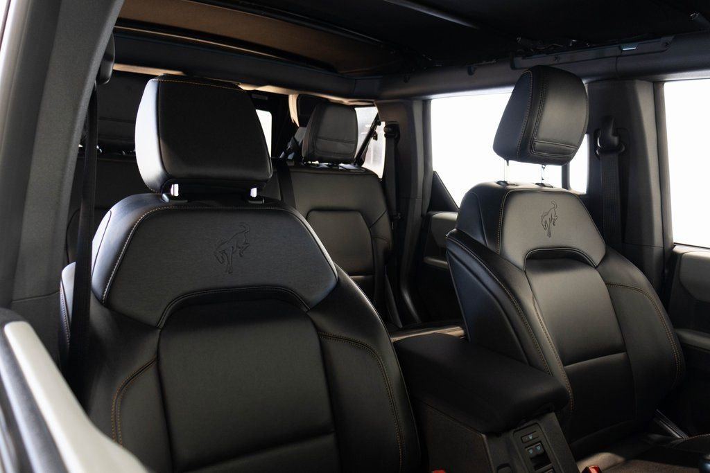 Used 2022 Ford Bronco Badlands image 23