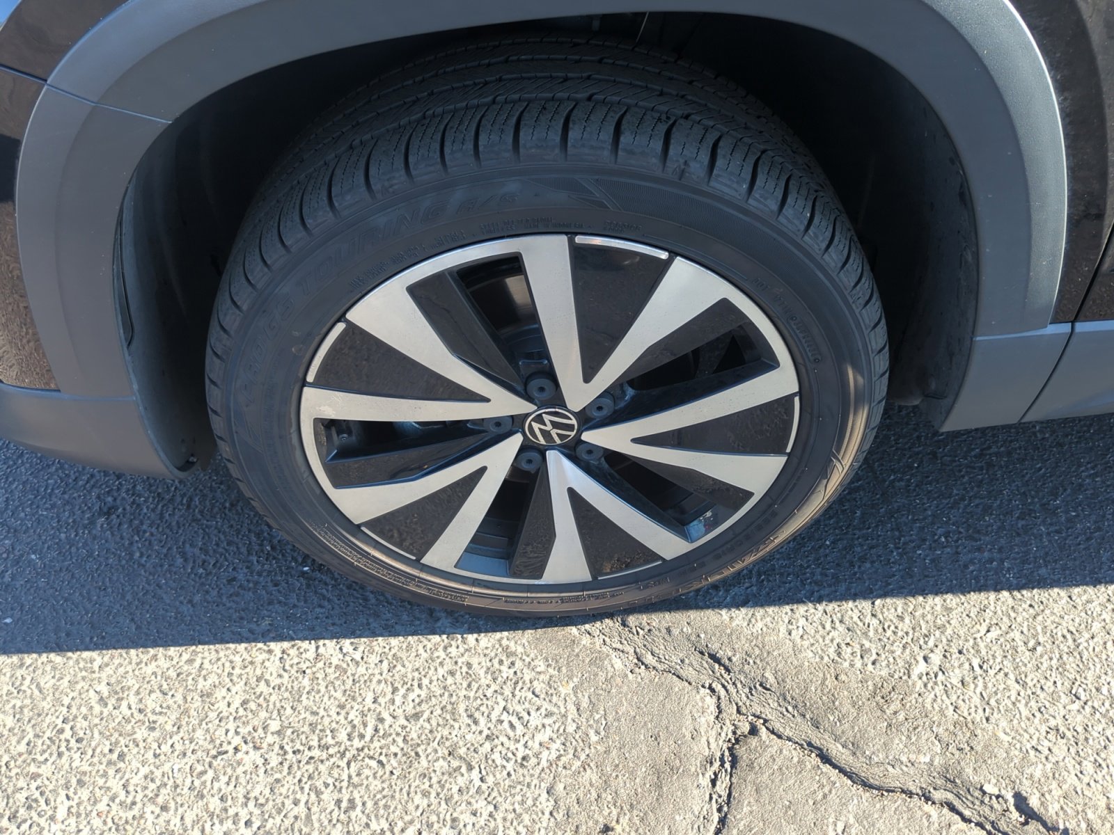 Certified 2022 Volkswagen Taos SE image 25