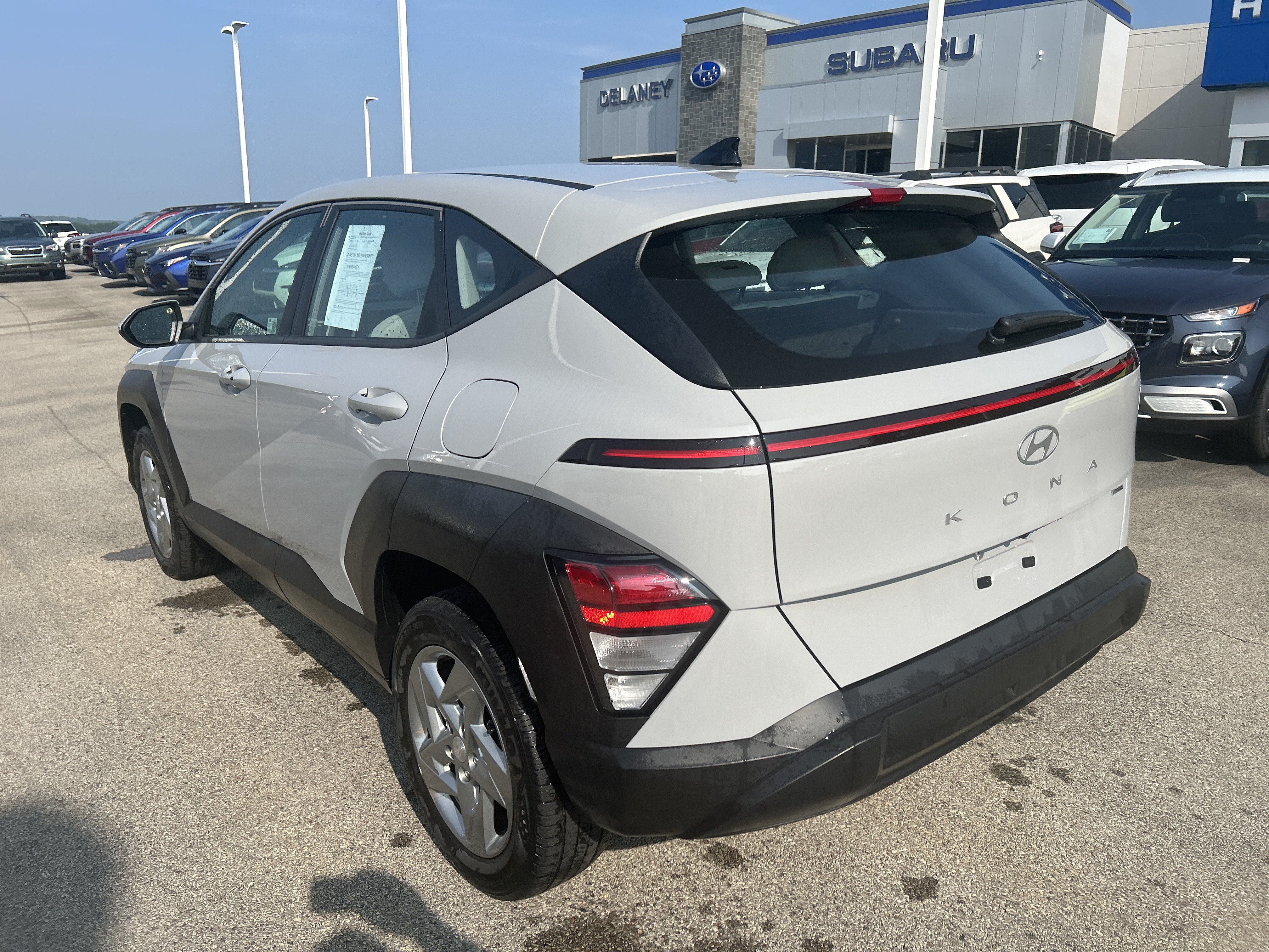 Certified 2024 Hyundai Kona SE AWD/4WD image 5