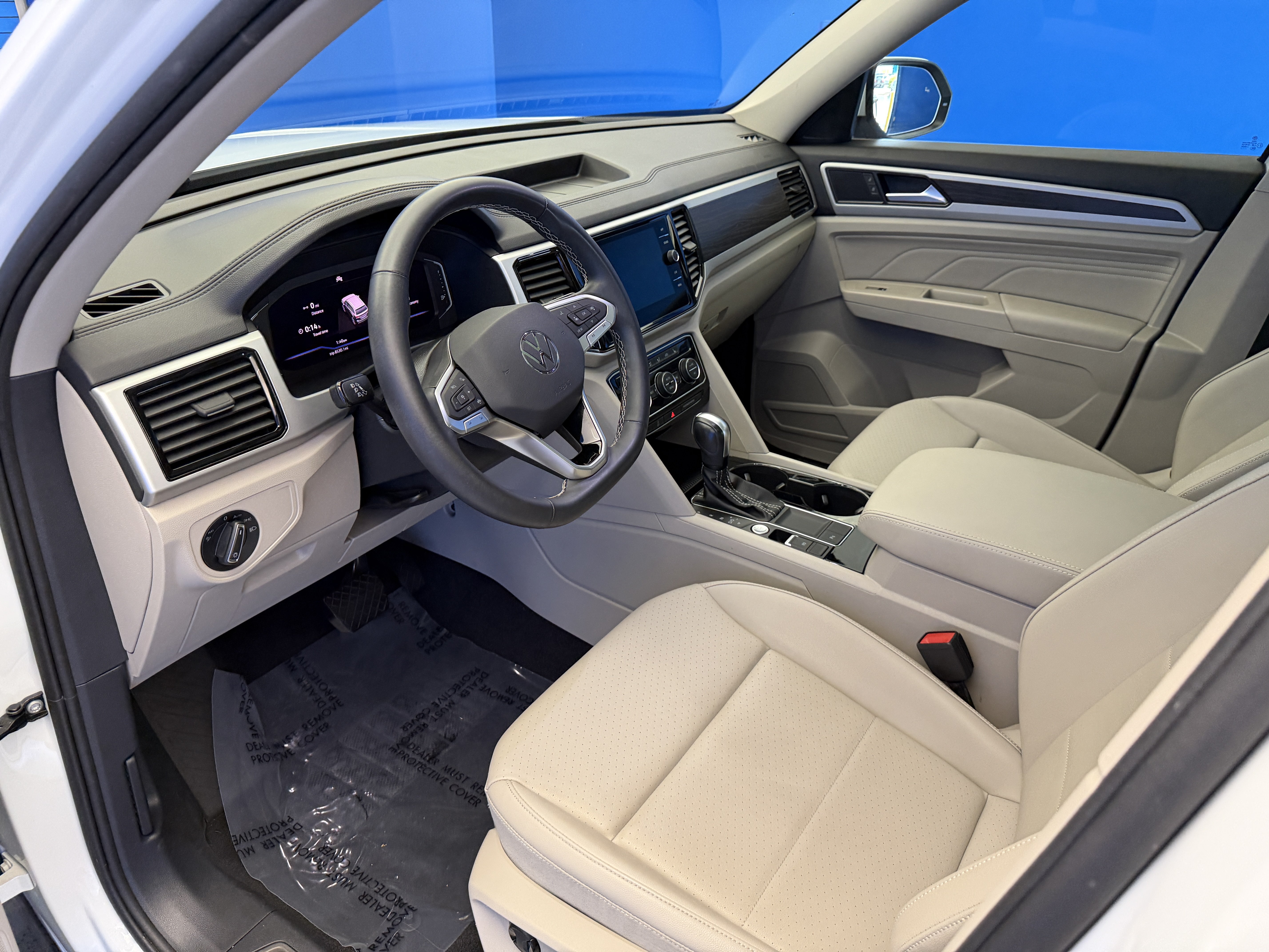 Certified 2023 Volkswagen Atlas SE w/ Panoramic Sunroof Package FWD image 11