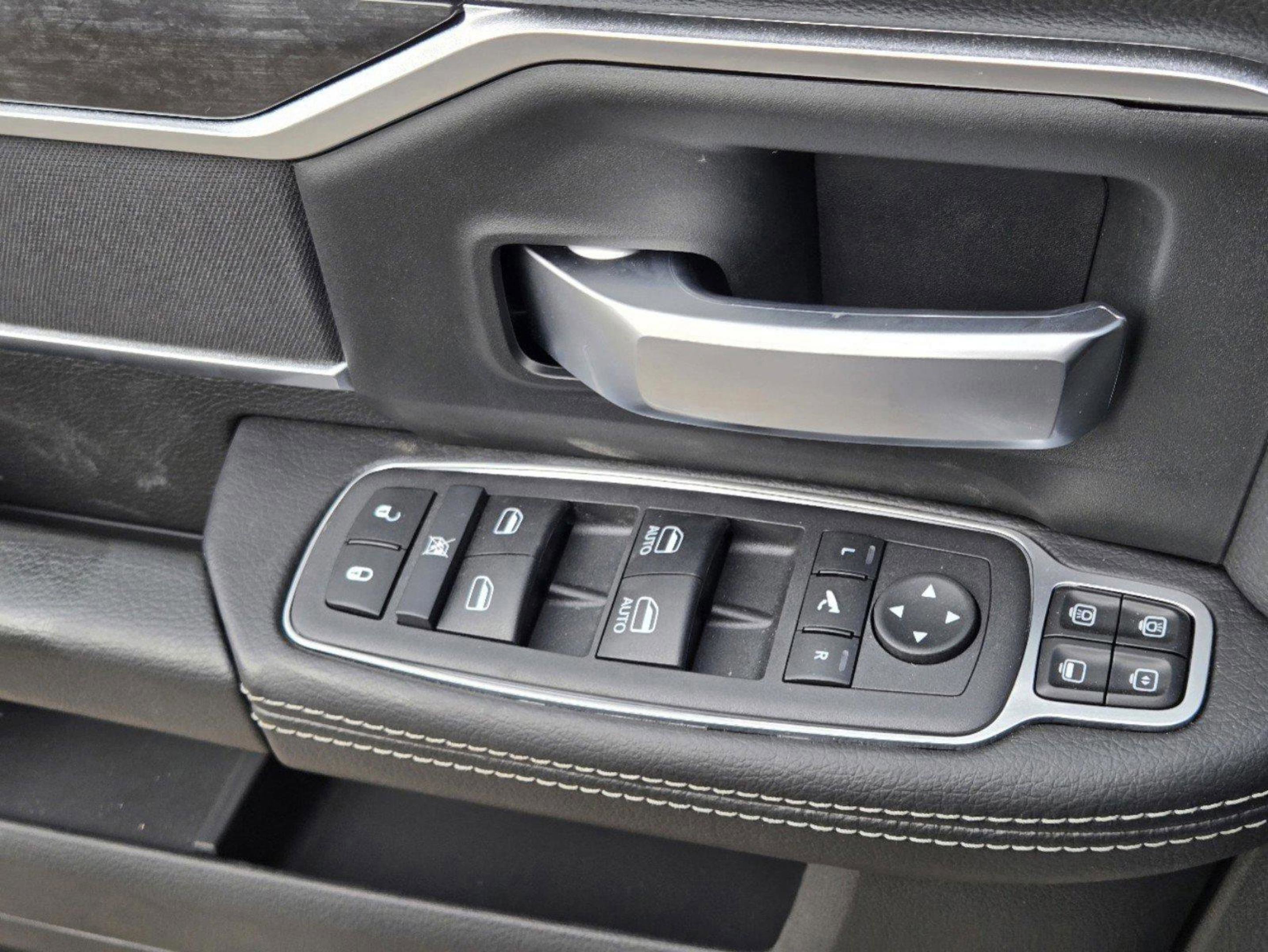 New 2024 RAM 2500 Big Horn w/ Bed Utility Group image 23