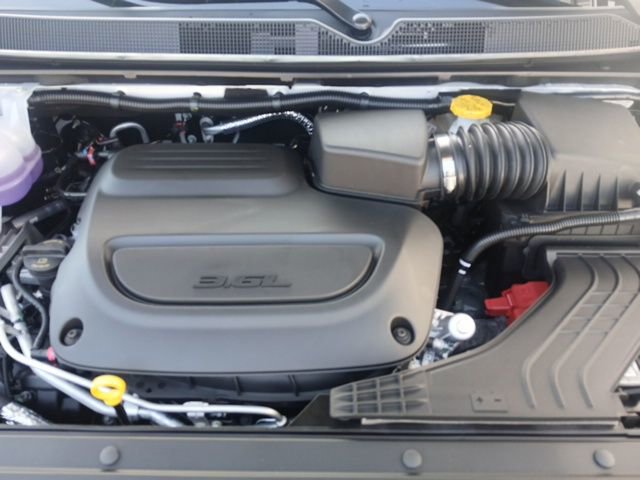 New 2026 Chrysler Pacifica Select image 11