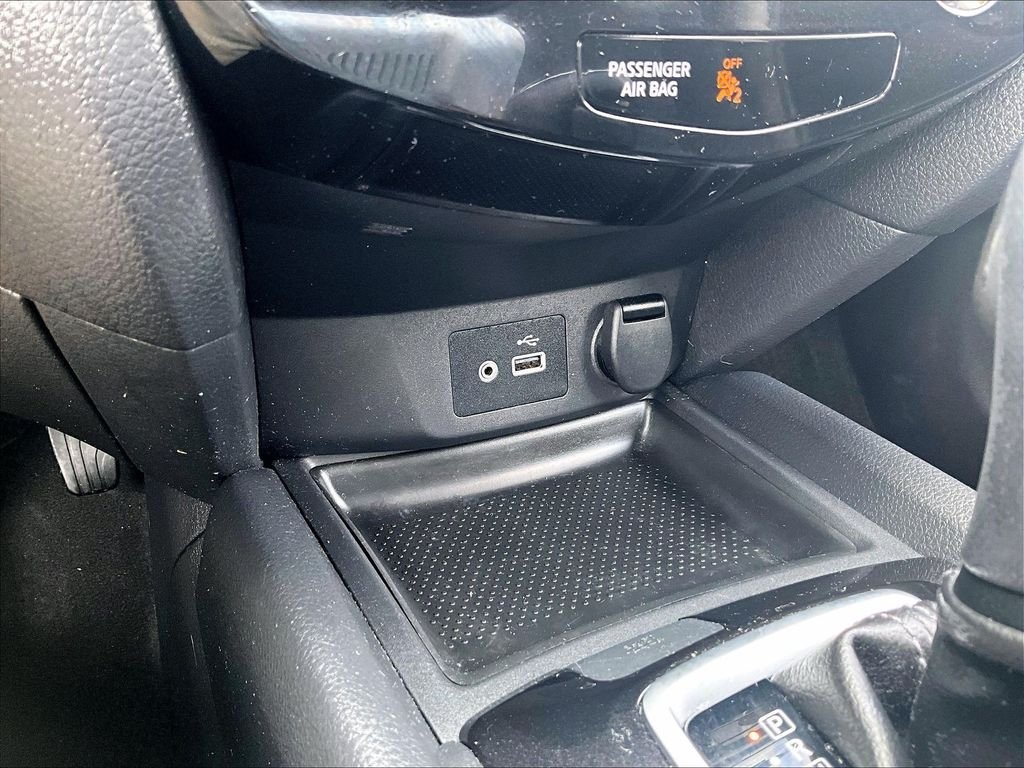 Used 2019 Nissan Rogue SV AWD/4WD image 27